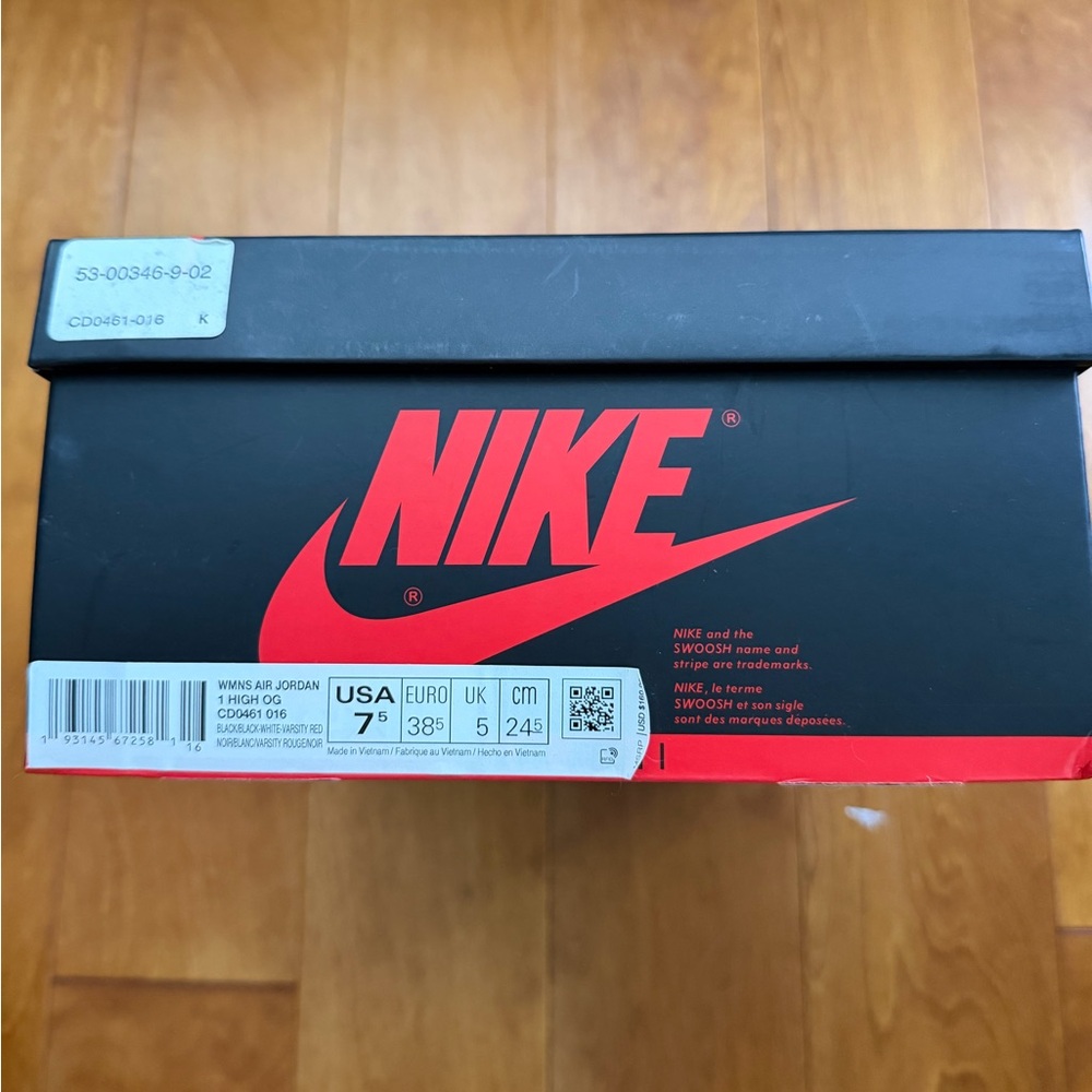 Women’s Air Jordan 1 Retro High ‘Satin Black Toe’ - Picture 12 of 12